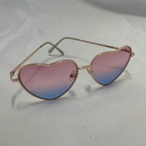 Heart Sunglasses Retro Fashion Lolita Heart Shaped Aviator Gold Metal Frame Pink